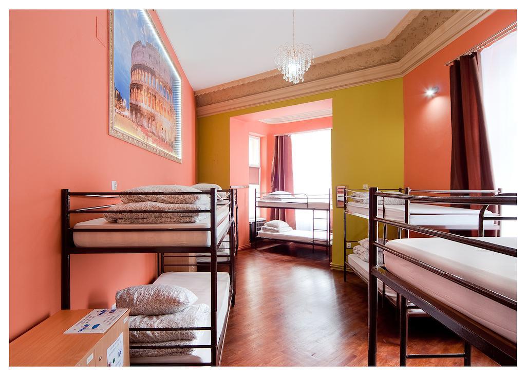 One World Hostel Krakow Room photo